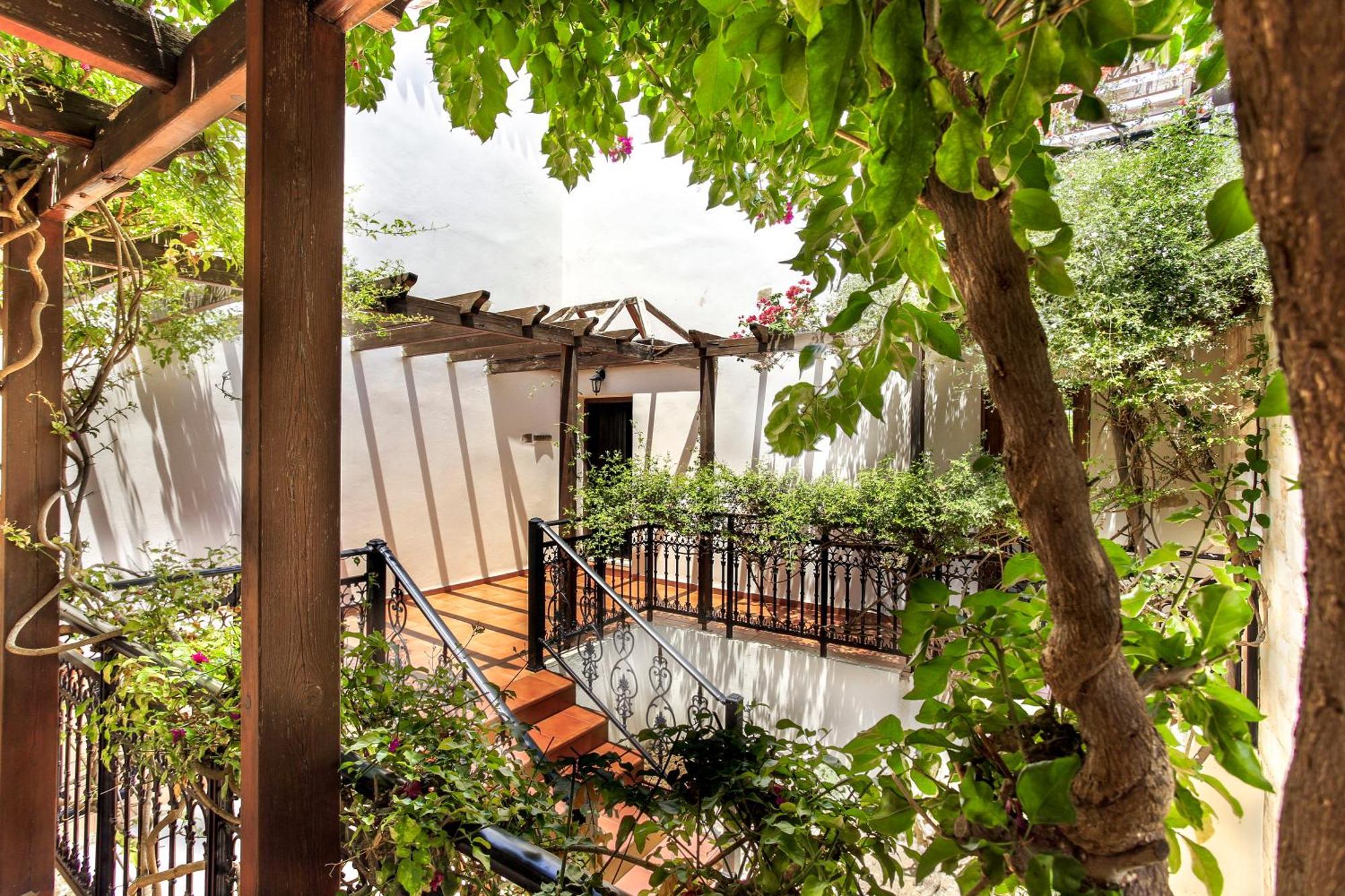 Douliana Villas Rom bilde